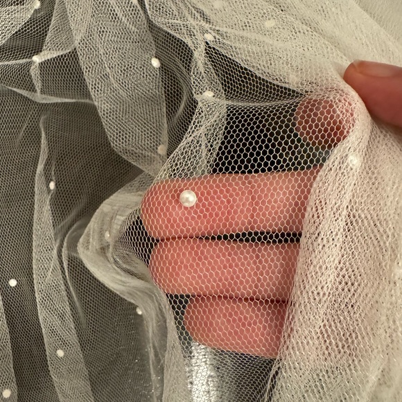 MH "Penelope" veil, style 23910V/108. Pearls. 8 ft 8 in long - Picture 5 of 5